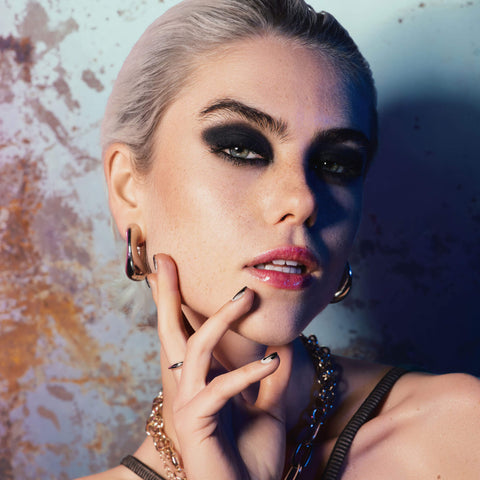 Harley Quinn Puddin’ pH Color Changing Lip Oil - Black product from Lottie