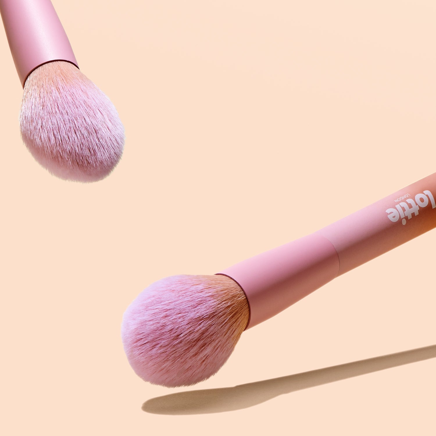 tapered bronzer brush