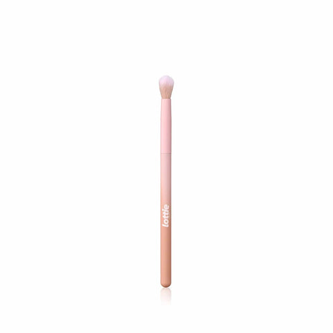 tapered blending brush product from Lottie