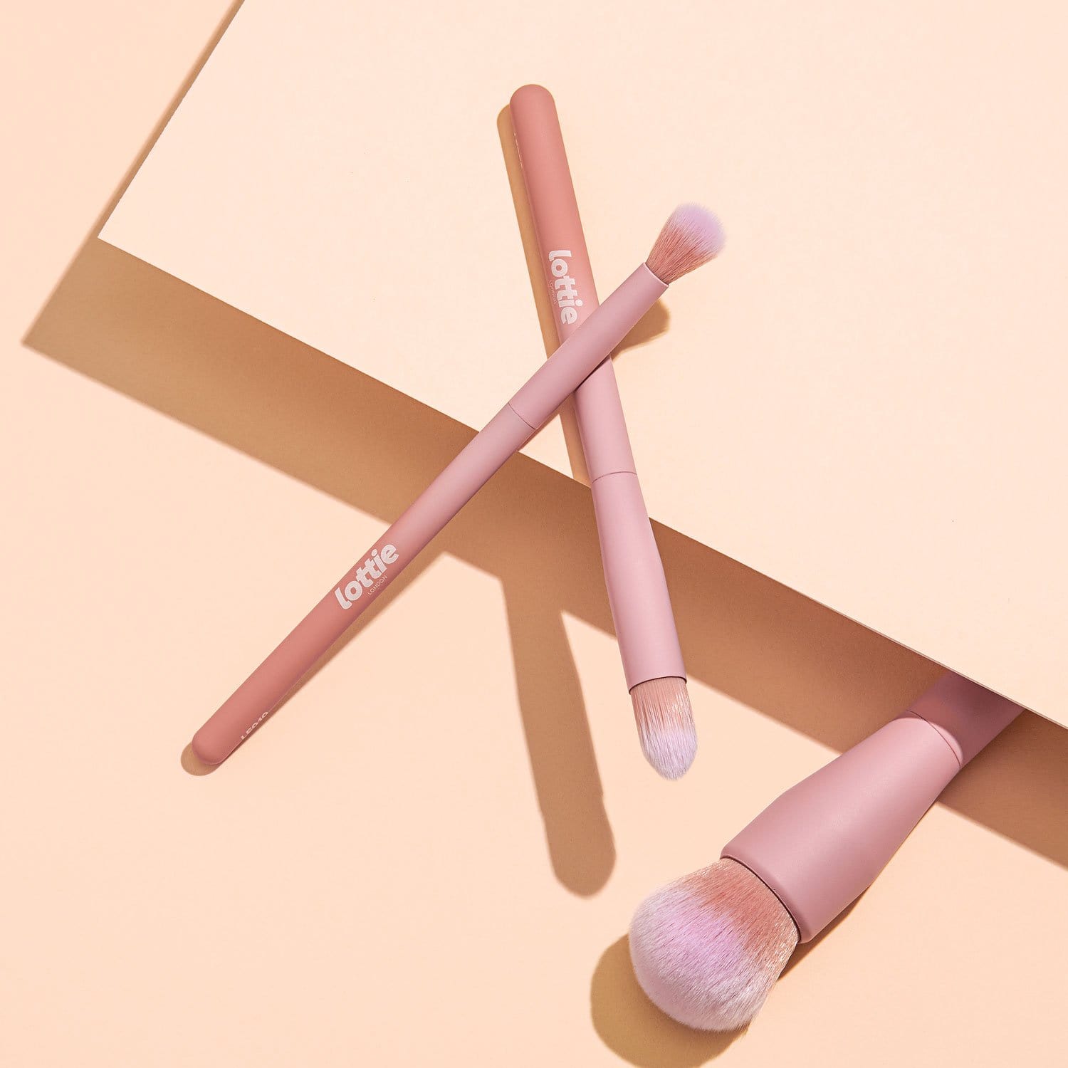 tapered blending brush lottie tools