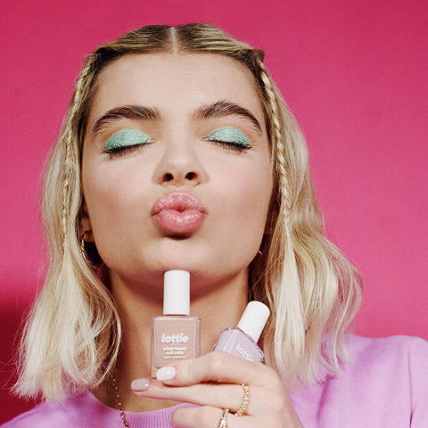 plant based gel effect polish - extra product from Lottie